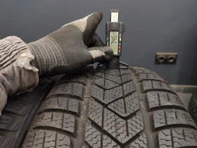 Гуми Зимни 225/45R18, снимка 5