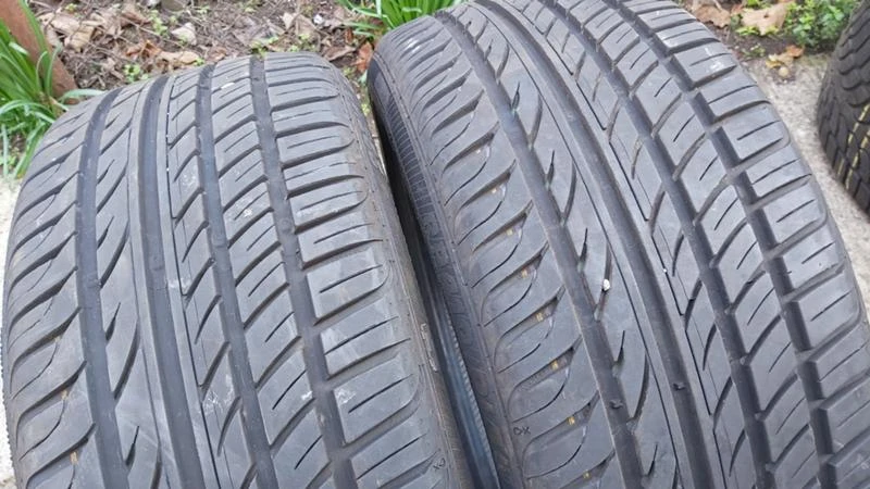 Гуми Летни 225/40R18, снимка 2 - Гуми и джанти - 27304699