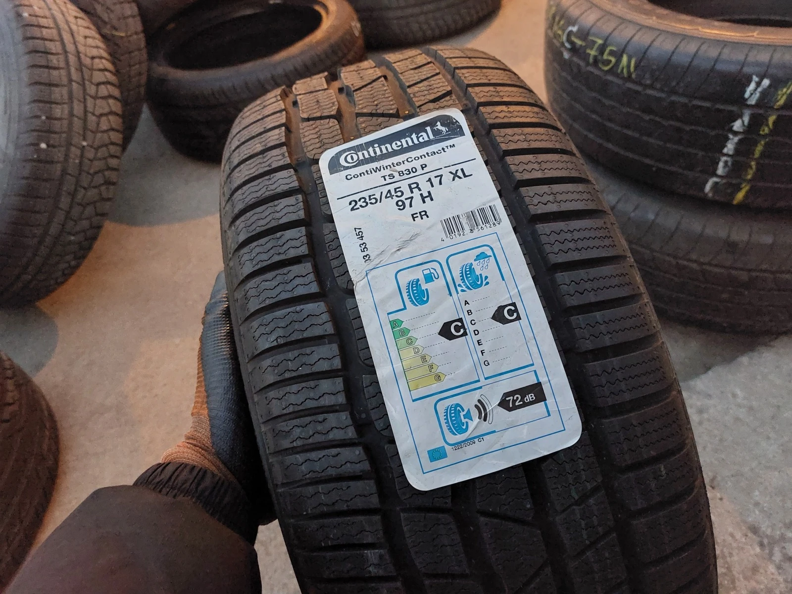 ���� 235/45R17 | Mobile.bg � ����������� 1