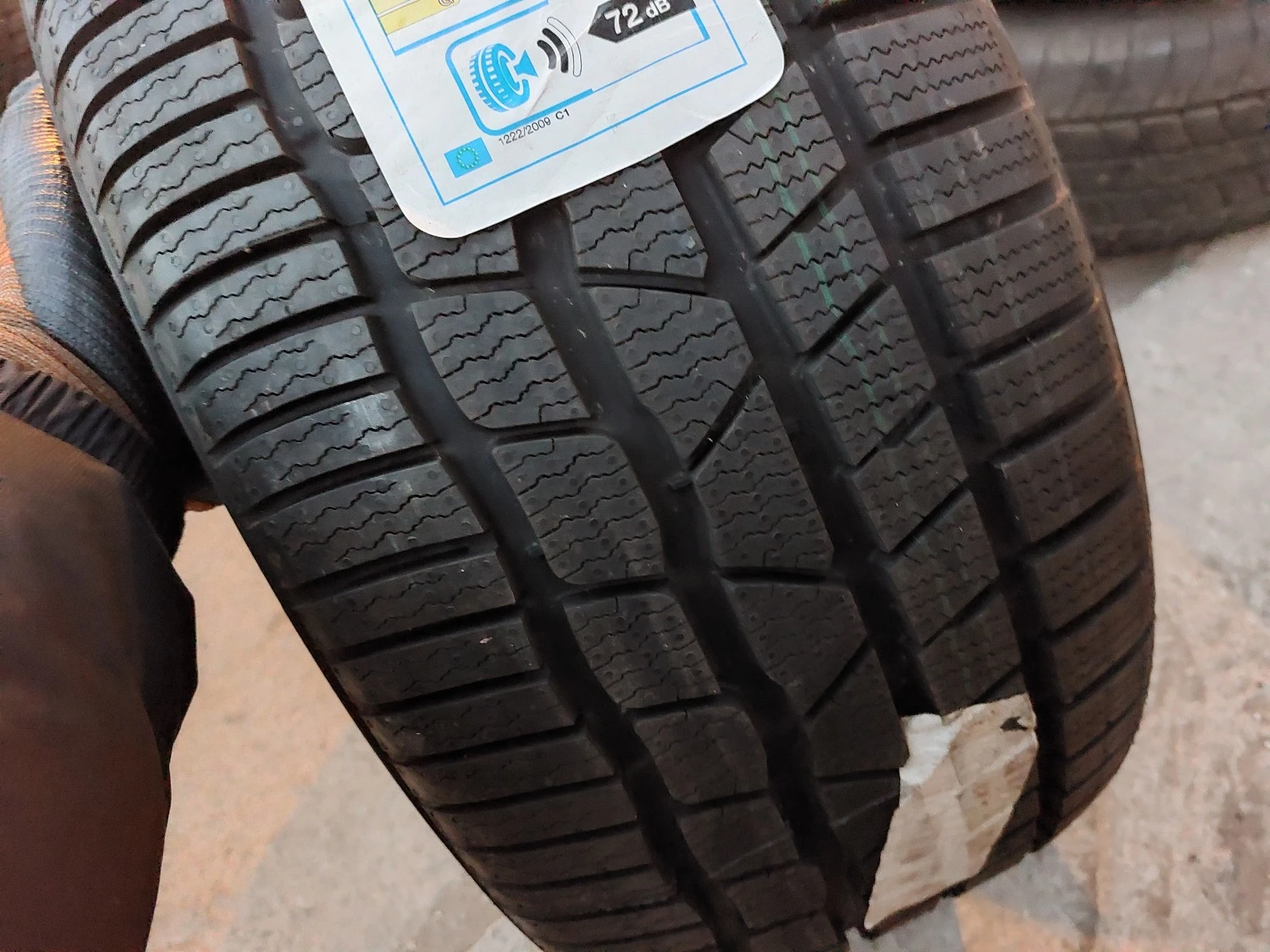 ���� 235/45R17 | Mobile.bg � ����������� 2