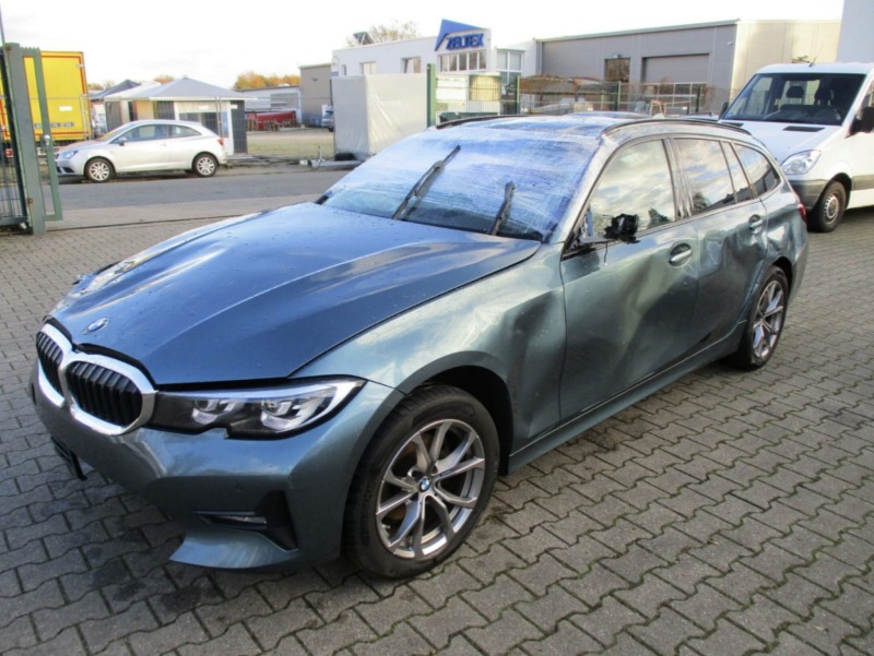 BMW 320 КОМБИ-HIBRID, снимка 2 - Автомобили и джипове - 45217442