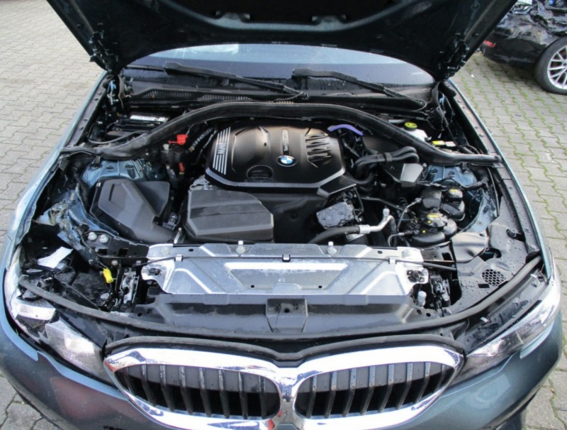 BMW 320 КОМБИ-HIBRID, снимка 1 - Автомобили и джипове - 45217442
