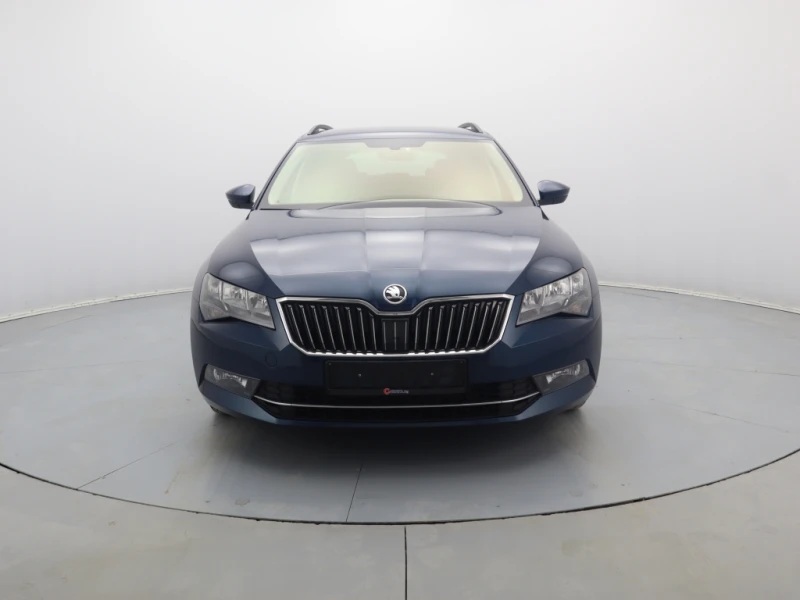 Skoda Superb, снимка 2 - Автомобили и джипове - 47929520