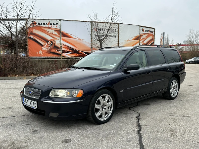 Volvo V70, снимка 1 - Автомобили и джипове - 48237435