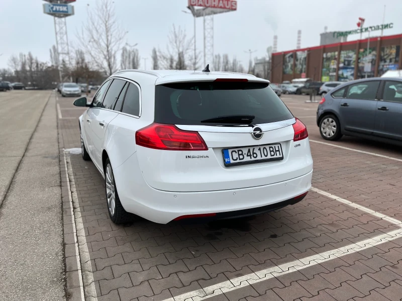 Opel Insignia, снимка 7 - Автомобили и джипове - 48738375