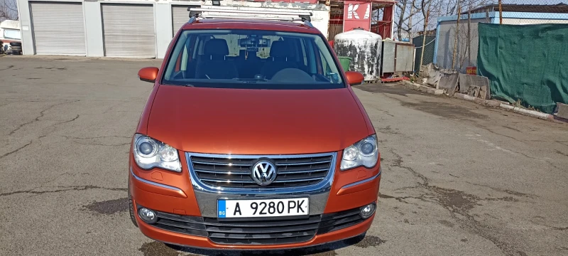 VW Touran, снимка 2 - Автомобили и джипове - 49247194