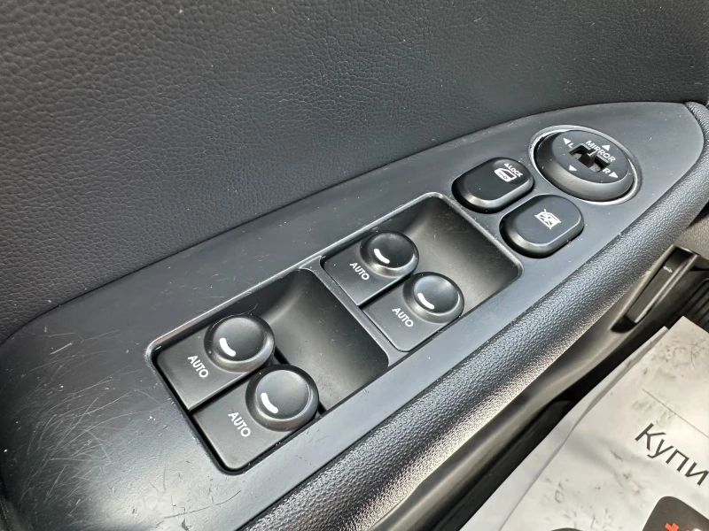 Hyundai I30 1.6d Автоматик, снимка 16 - Автомобили и джипове - 50203128