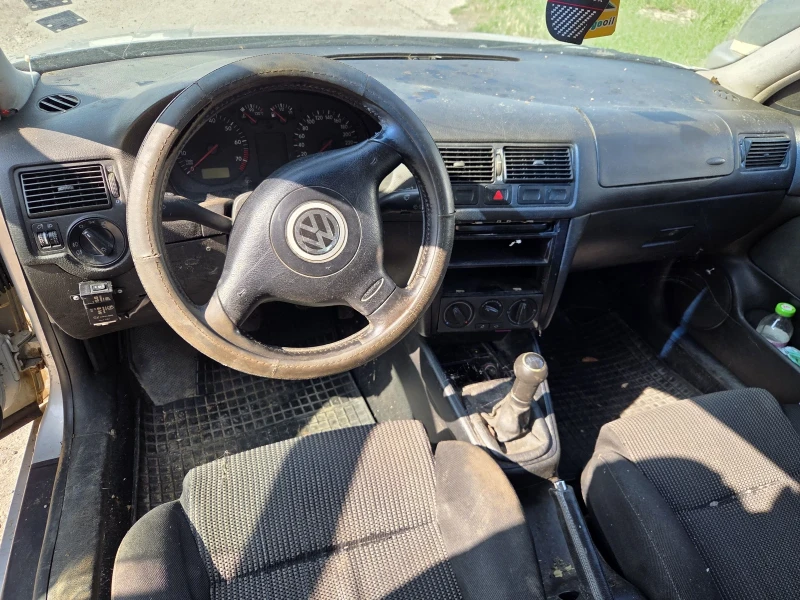 VW Golf 2.0I 115к.с., снимка 8 - Автомобили и джипове - 50677455