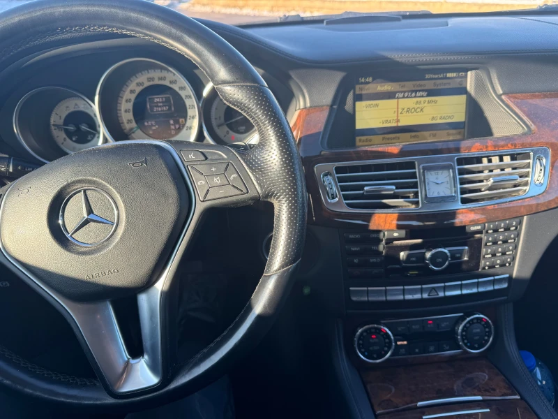 Mercedes-Benz CLS 350 Облсужена - 8 джанти, снимка 12 - Автомобили и джипове - 52905225