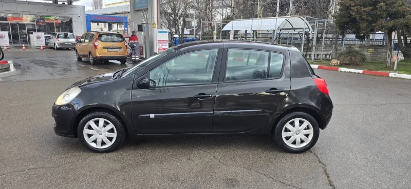 Renault Clio 1200 КУБ.-БЕНЗИН-ПЕРФЕКТНА, снимка 2 - Автомобили и джипове - 53019134
