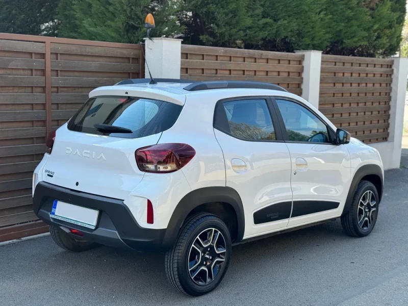 Dacia Spring CCS 13000km 2024г, снимка 3 - Автомобили и джипове - 53298611