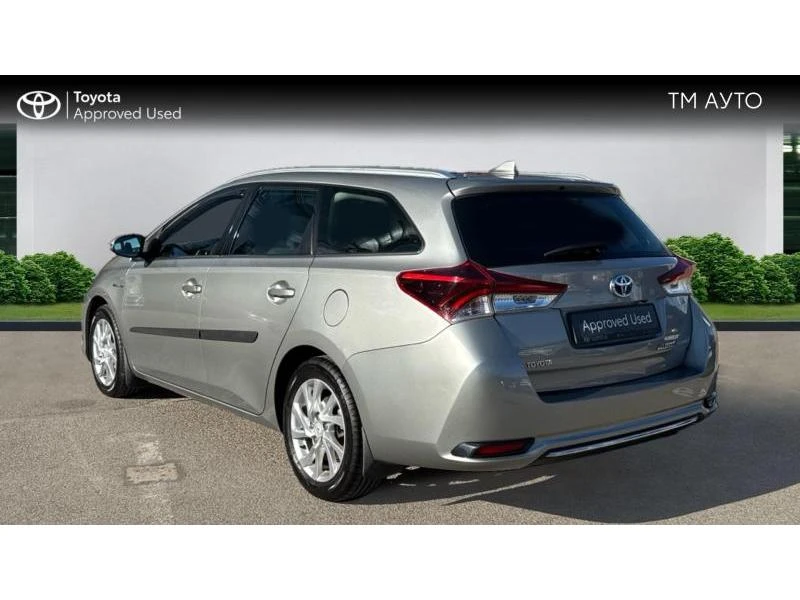 Toyota Auris, снимка 2 - Автомобили и джипове - 47601740