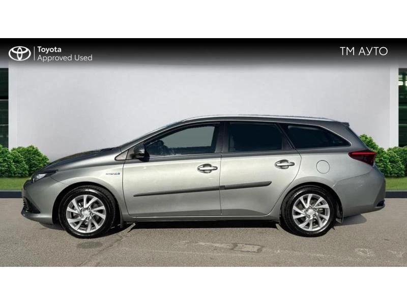 Toyota Auris, снимка 3 - Автомобили и джипове - 47601740