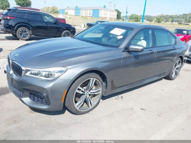 BMW 750  - изображение 3