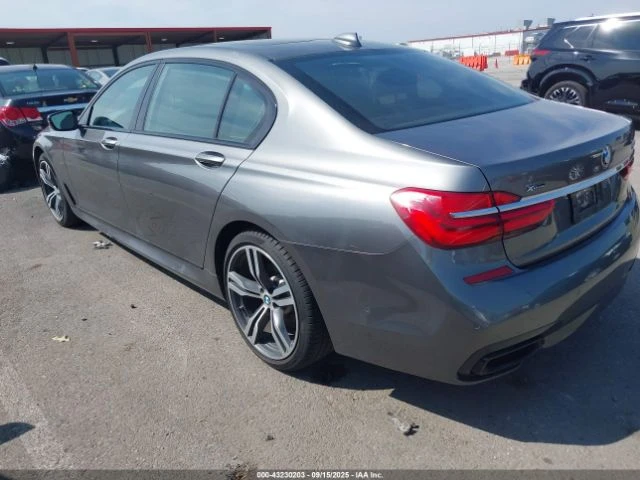 BMW 750  - изображение 4