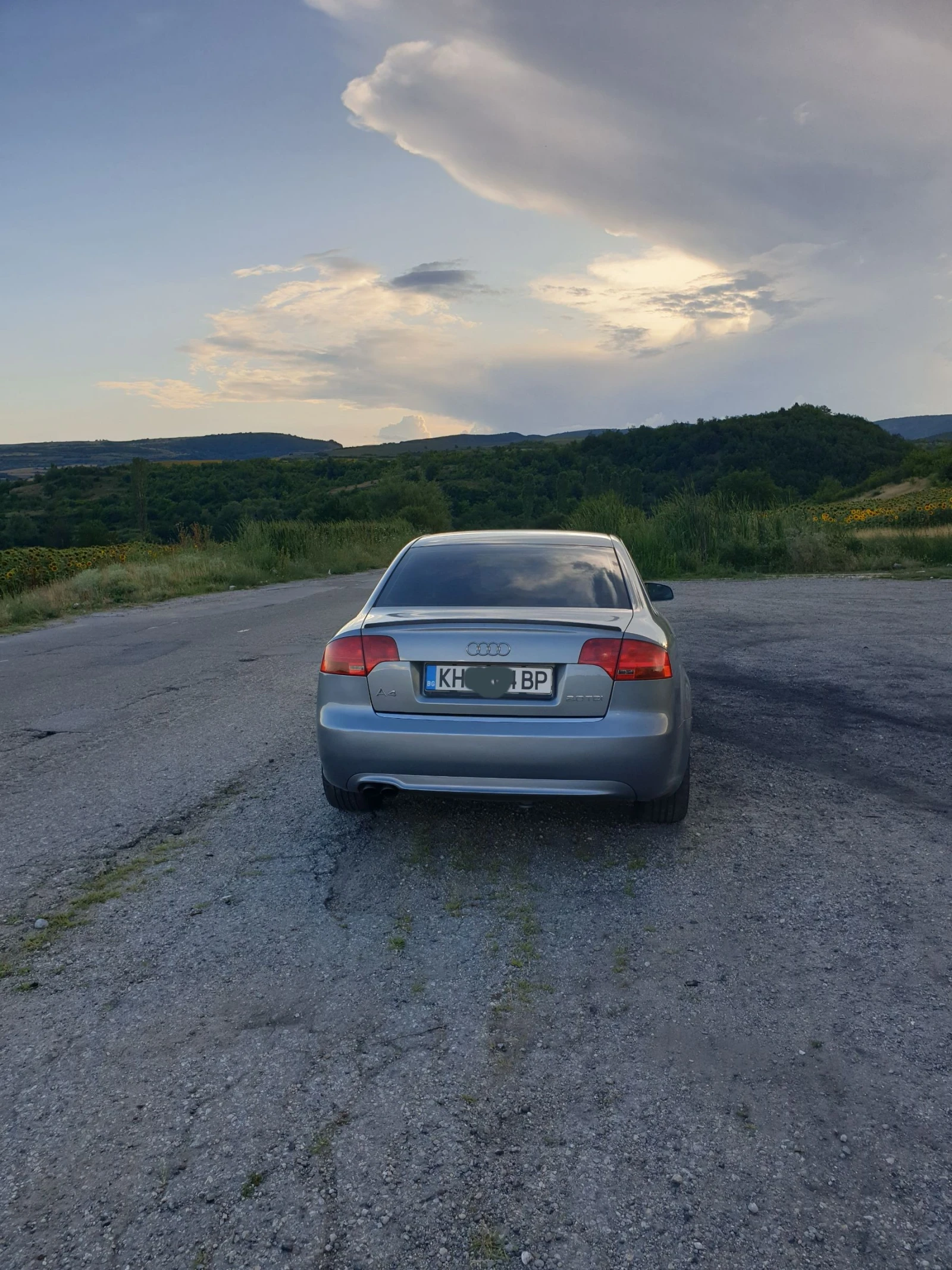 Audi A4  2.0 TDi S-line 8 клапана - изображение 9