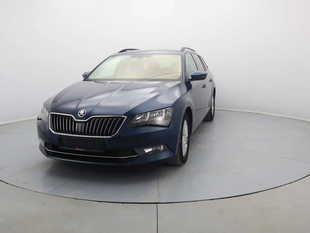 Skoda Superb  - изображение 3