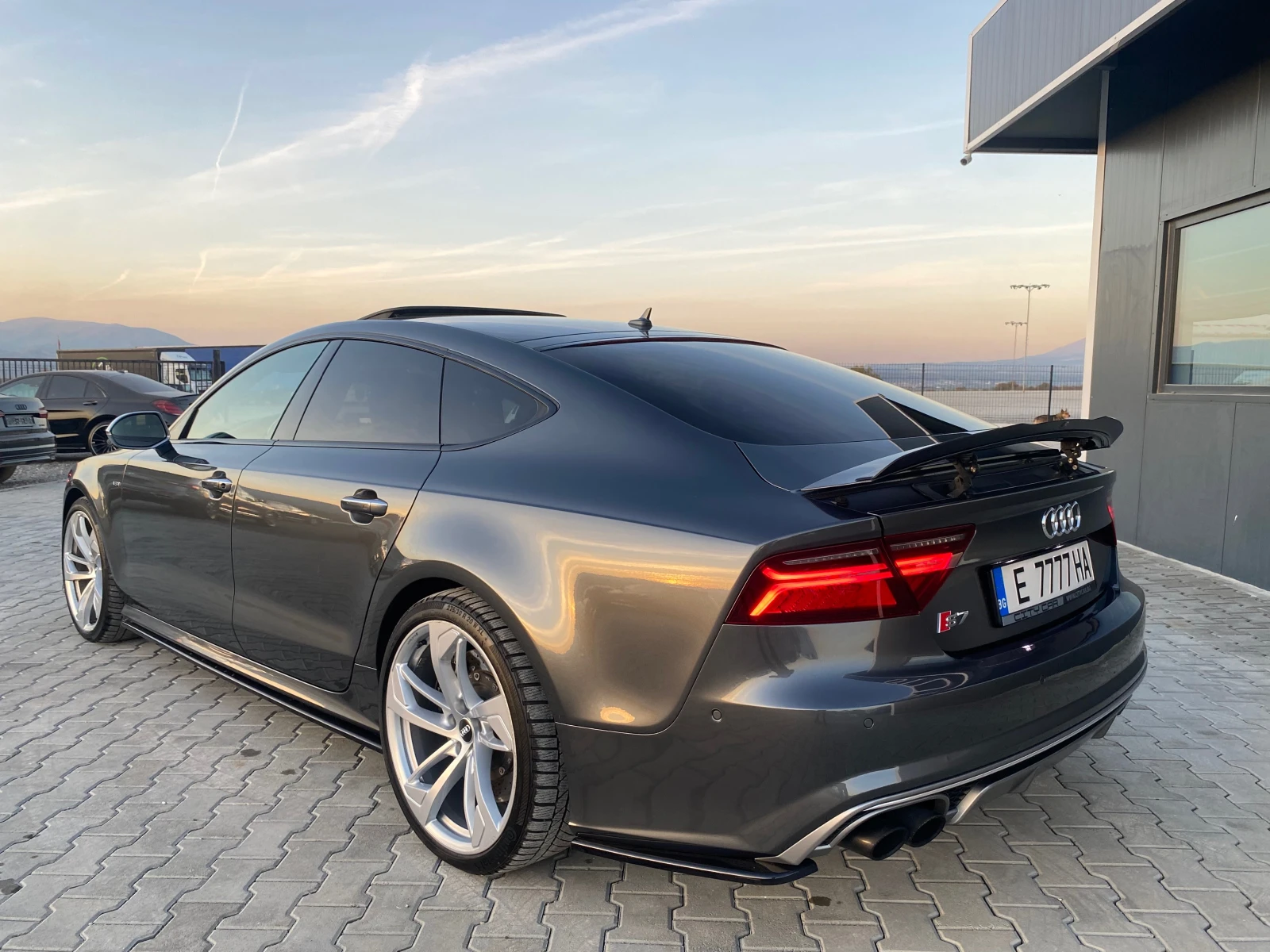 Audi Rs7 4.0 turbo - изображение 7