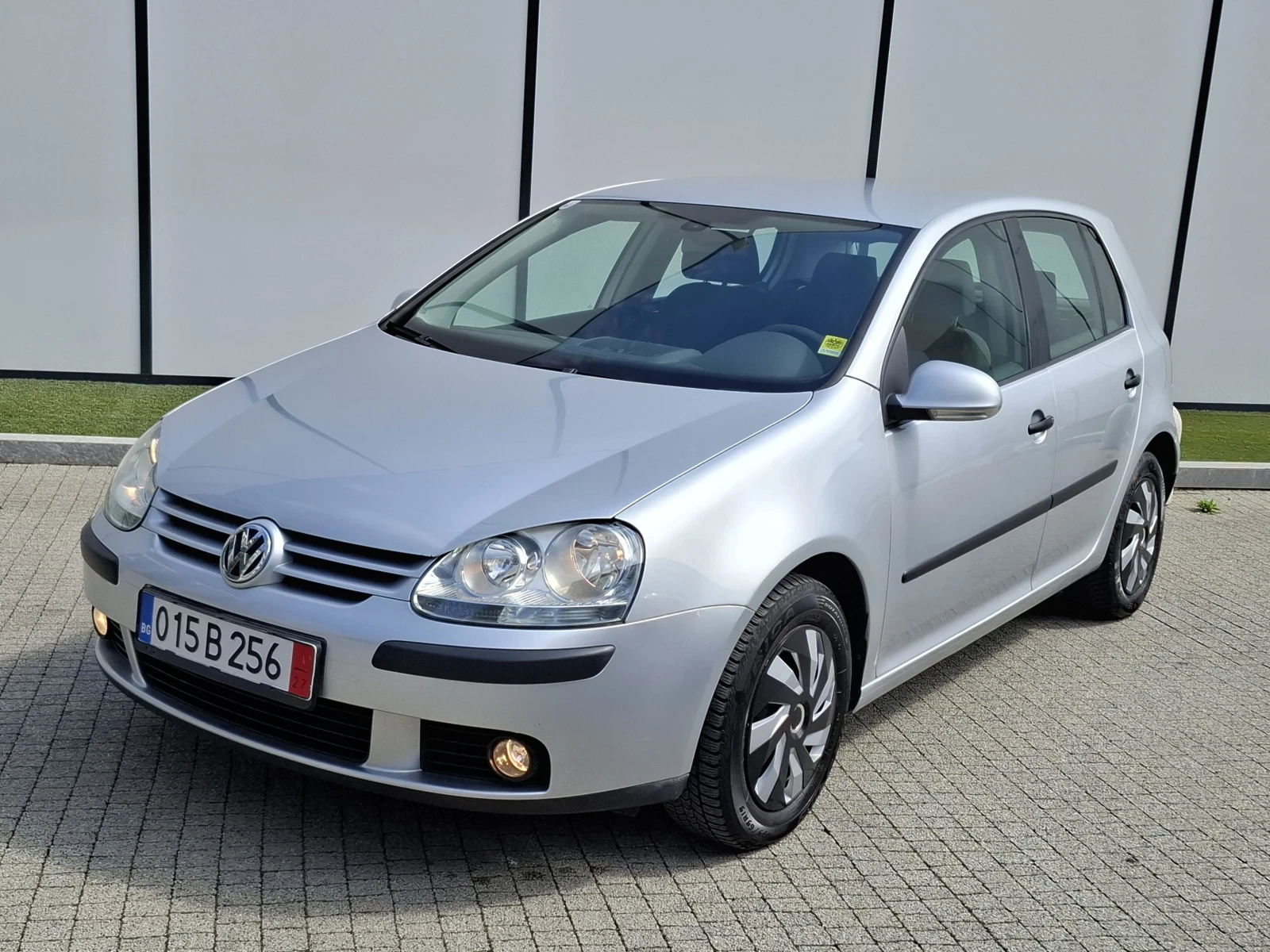 VW Golf 1.9TDI* (90кс)* * FACELIFT* * KLIMATRONIK* * НОВ В - изображение 4