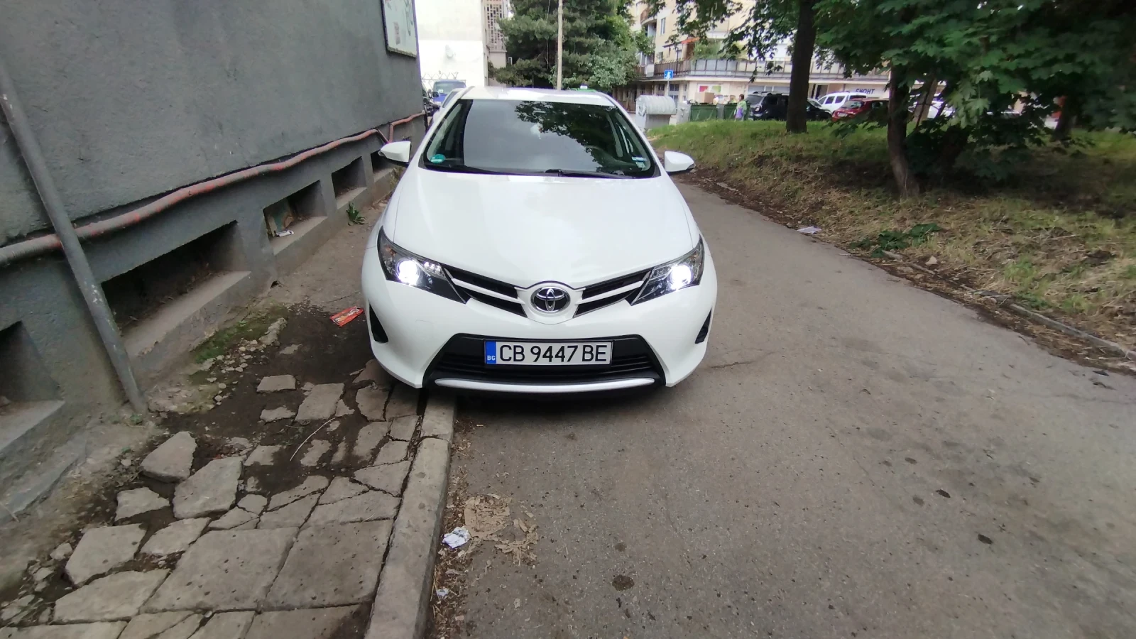 Toyota Auris  - изображение 9