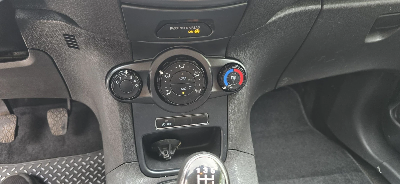 Ford Fiesta 1.5D - изображение 9