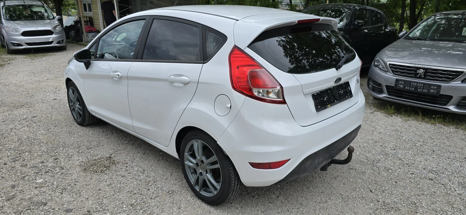 Ford Fiesta 1.5D - изображение 3