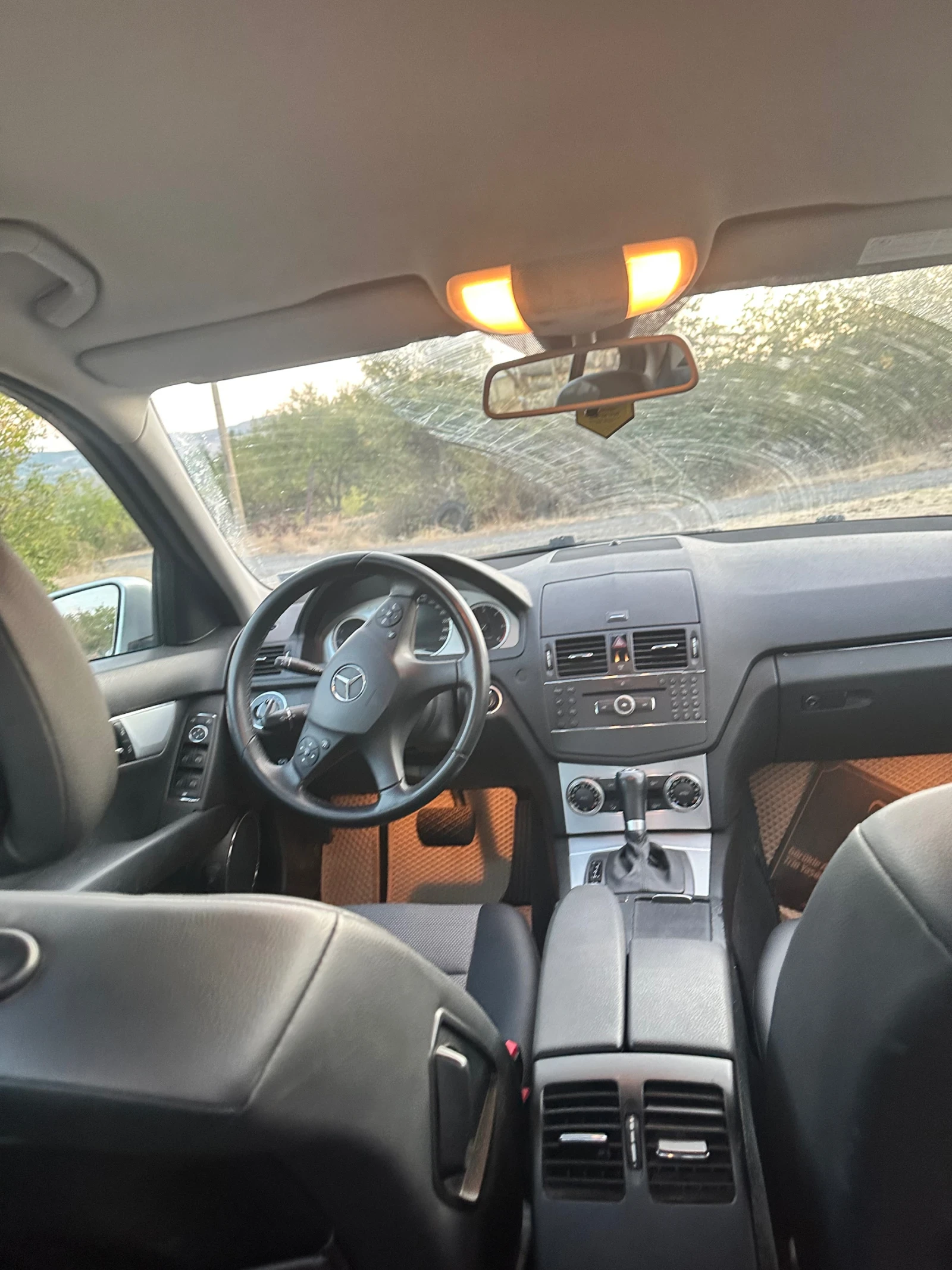 Mercedes-Benz C 200  - изображение 3