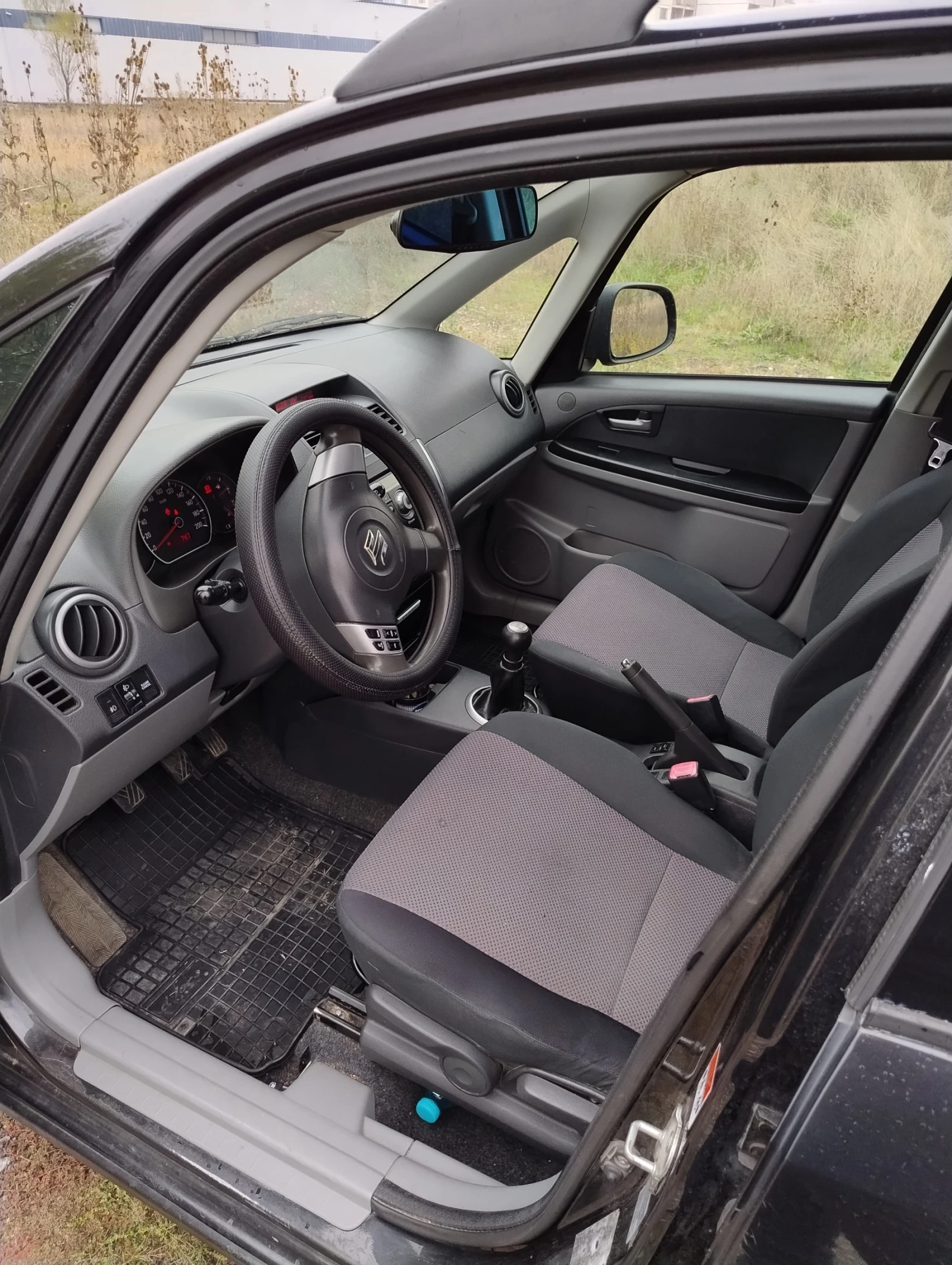 Suzuki SX4 1.6 - изображение 4