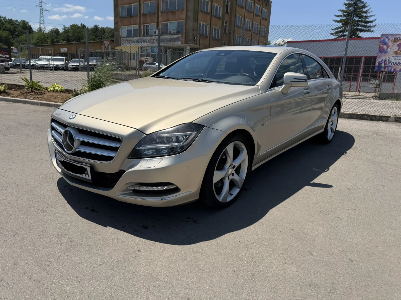Mercedes-Benz CLS 350 Облсужена - 8 джанти, снимка 2 - Автомобили и джипове - 53599845