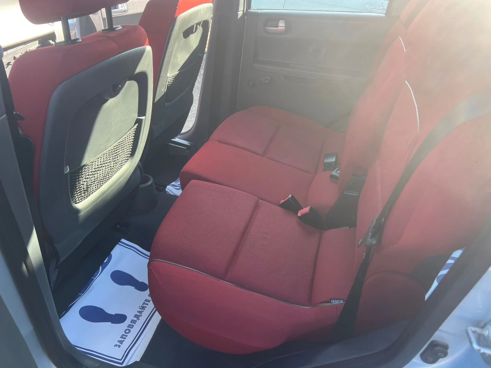 Mitsubishi Colt  - изображение 9