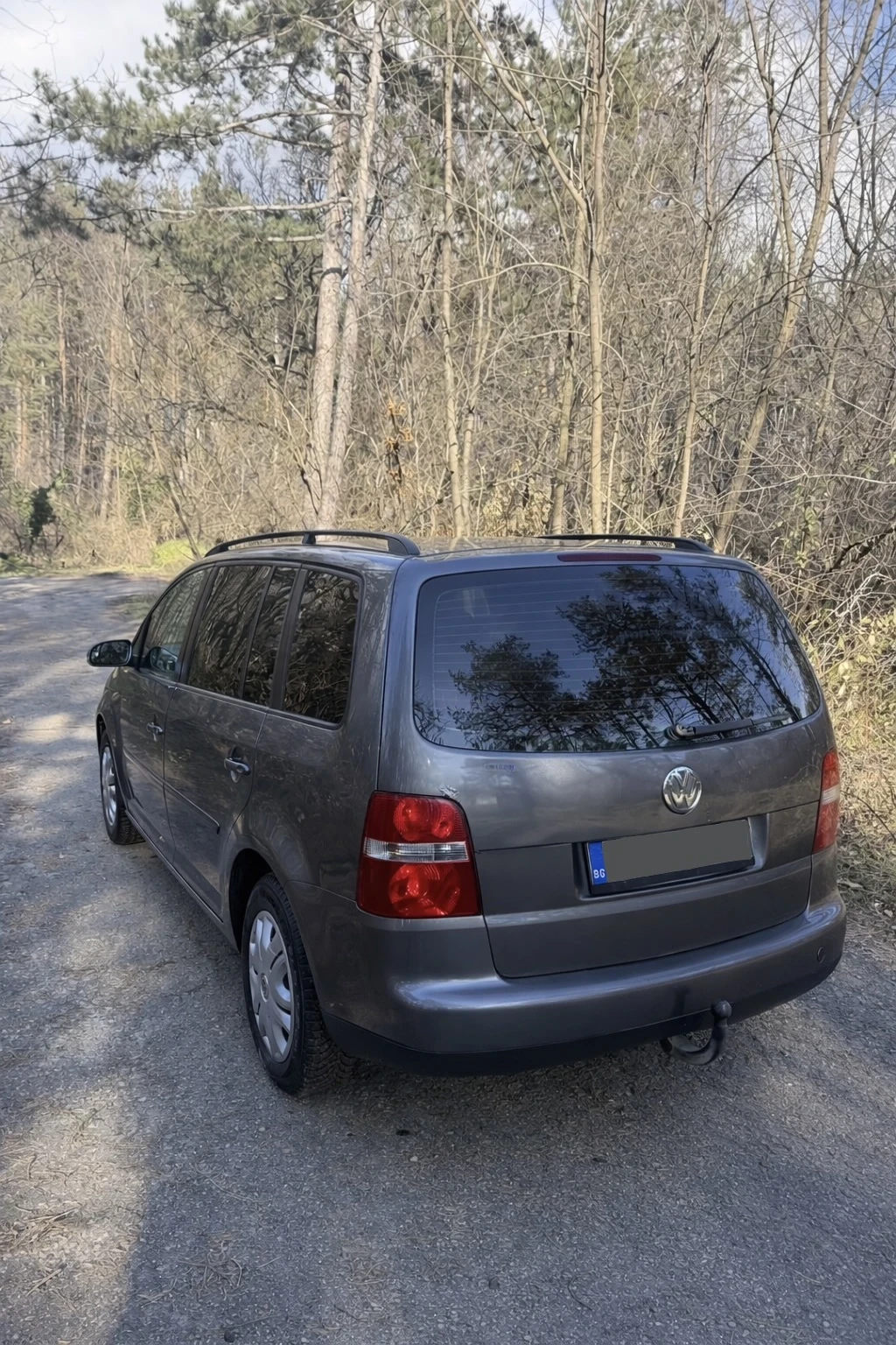 VW Touran 1.9 TDI, снимка 4 - Автомобили и джипове - 53721883