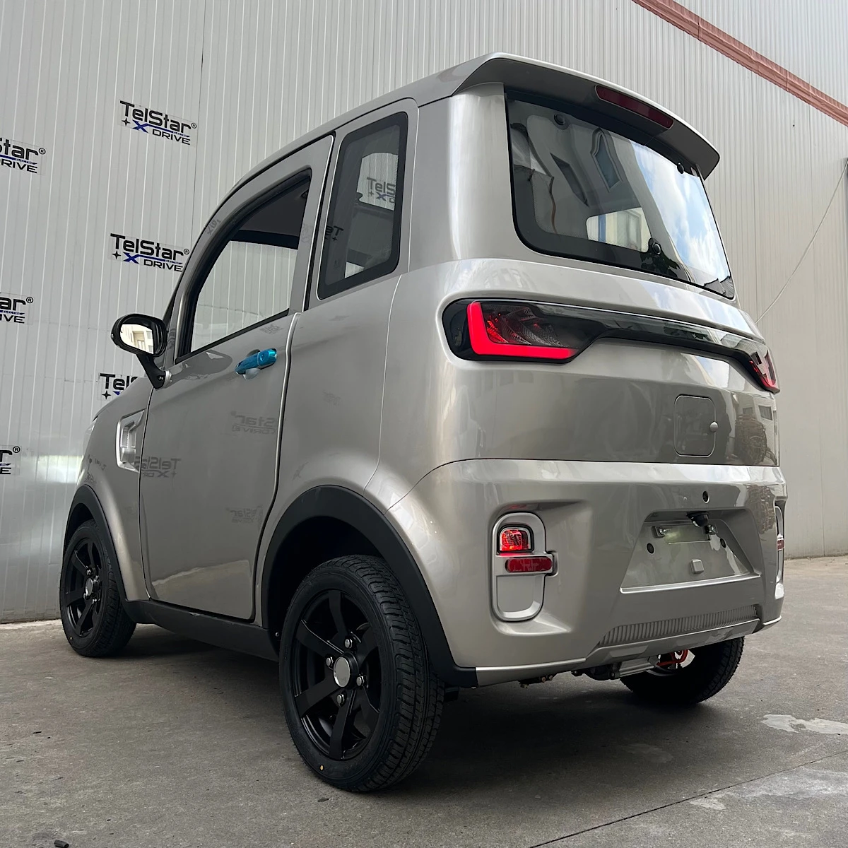 TelStar X1 M, снимка 4 - Автомобили и джипове - 53733254