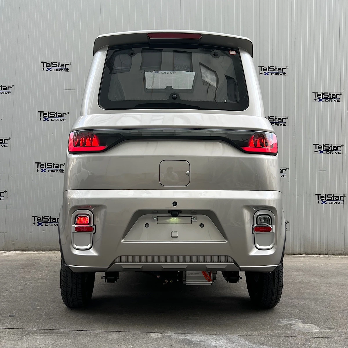 TelStar X1 M, снимка 5 - Автомобили и джипове - 53733254