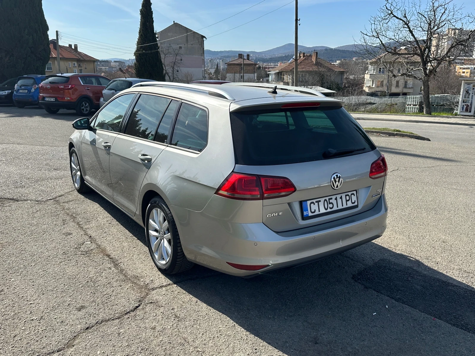 VW Golf 1.4 TGI, снимка 3 - Автомобили и джипове - 53757208