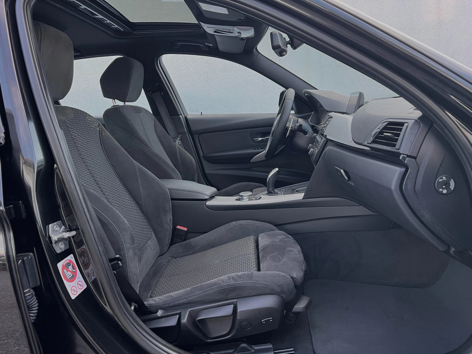 BMW 320 d xDrive M-Sport 146000km ПРОЧЕТИ ОПИСАНИЕТО, снимка 11 - Автомобили и джипове - 53787547