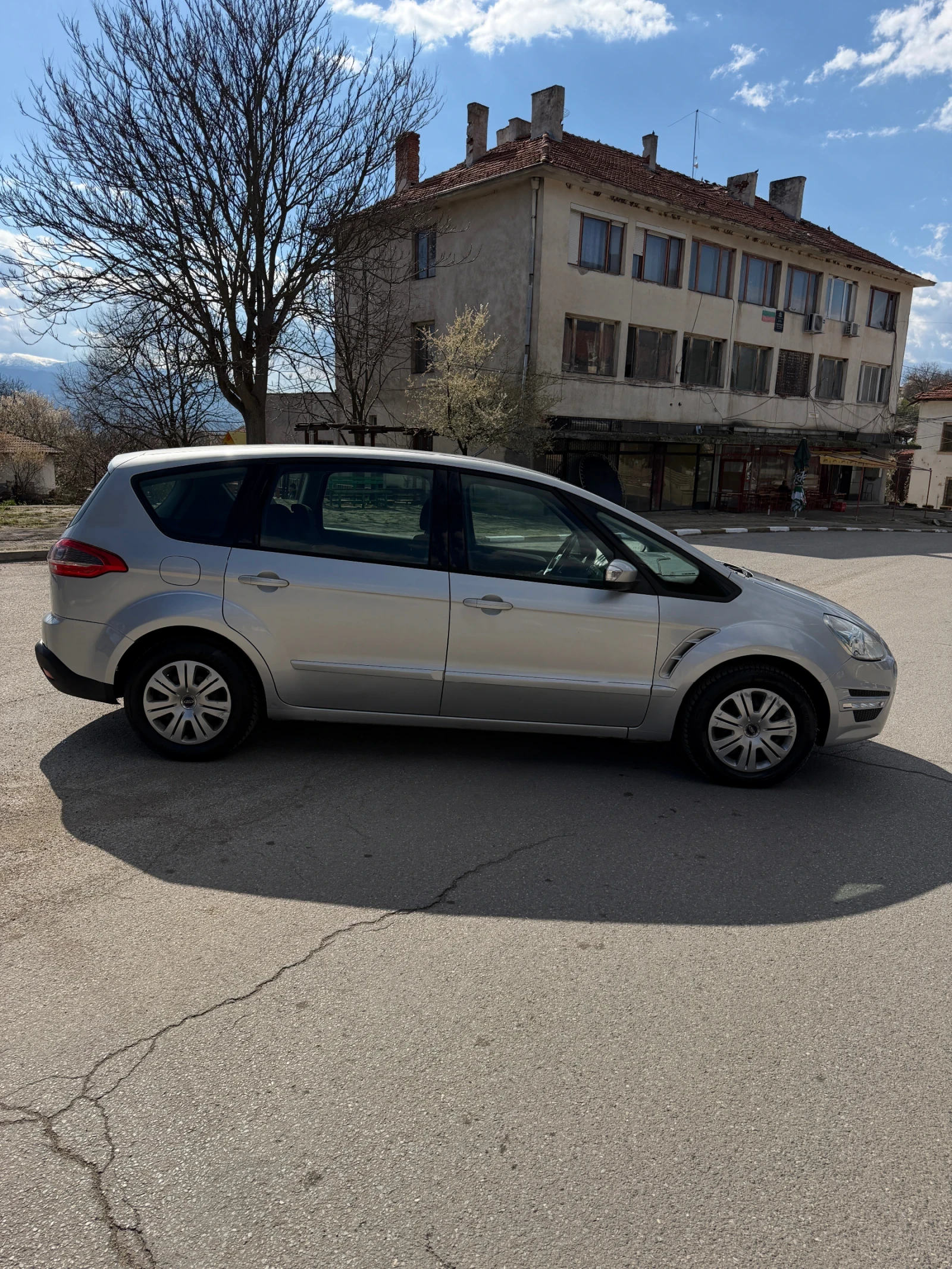 Ford S-Max 2.0d facelift, снимка 2 - Автомобили и джипове - 54103192
