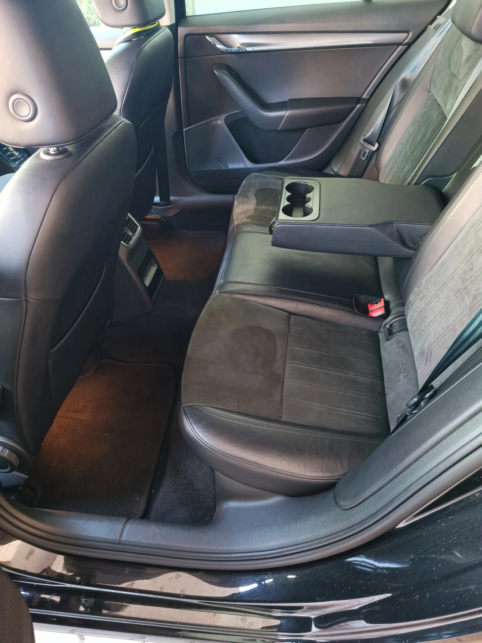 Skoda Octavia, снимка 12 - Автомобили и джипове - 54311585