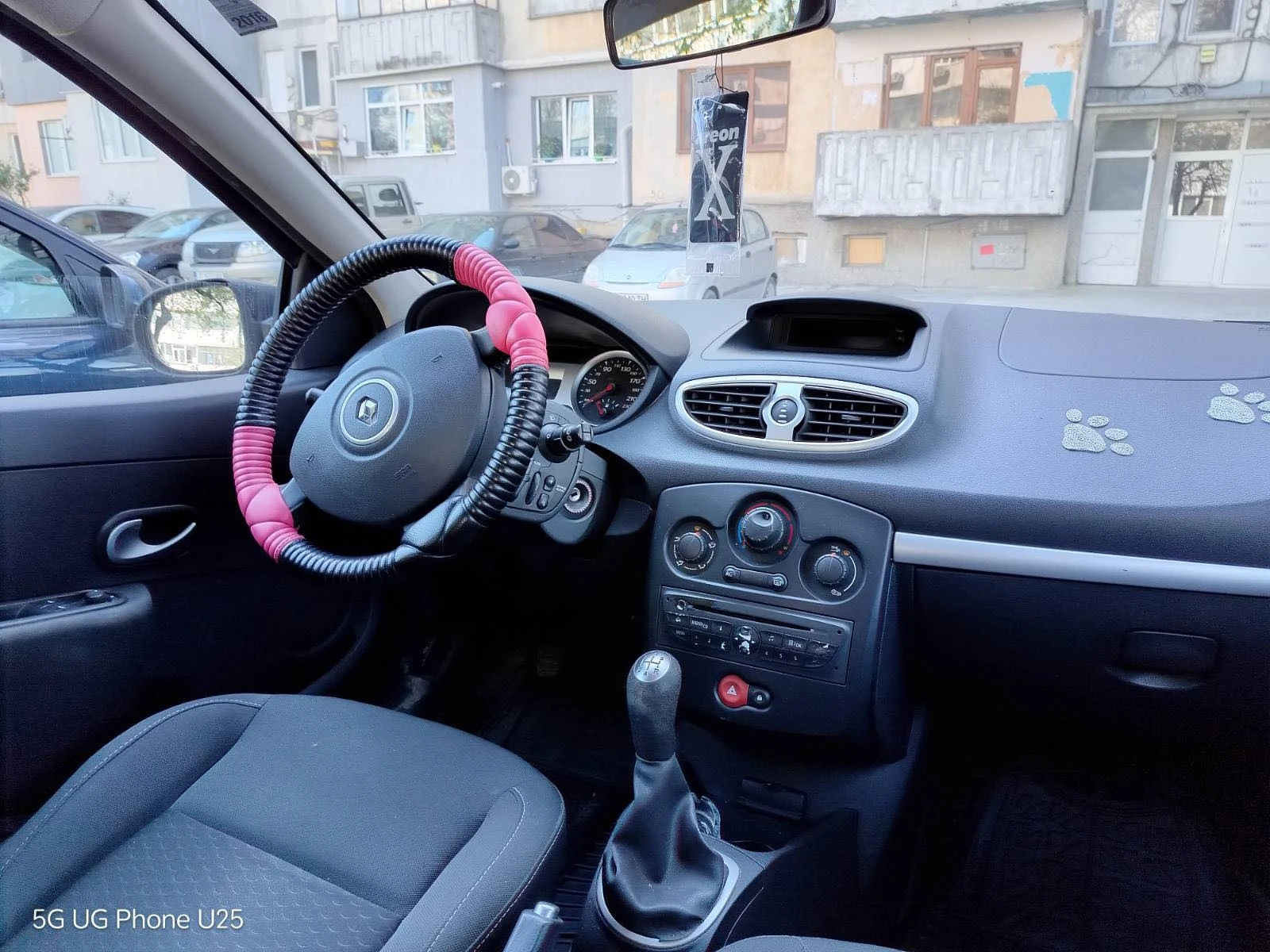 Renault Clio, снимка 6 - Автомобили и джипове - 54590312