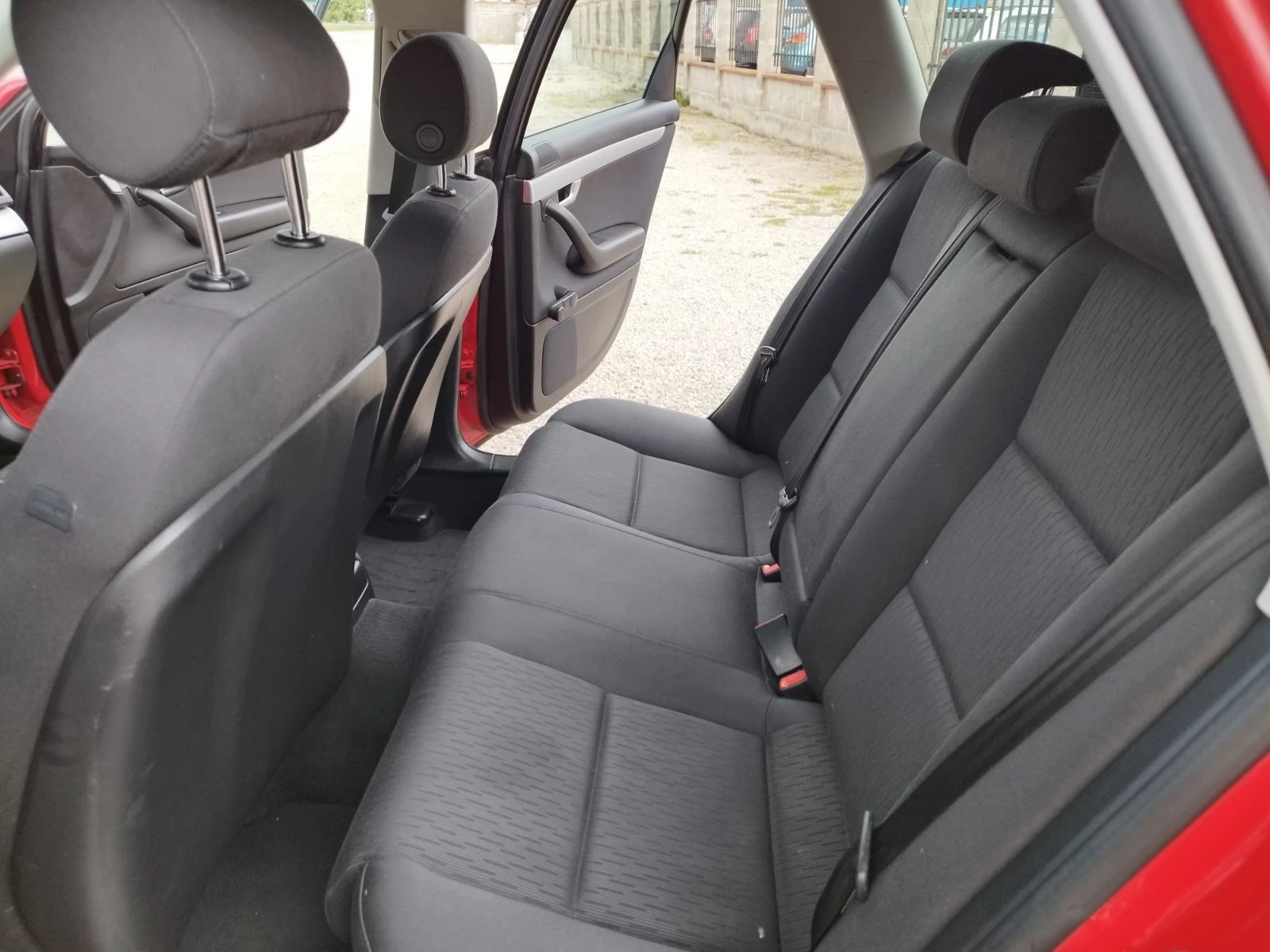 Audi A4 2.0 TDI QUATTRO 140 k.с., снимка 13 - Автомобили и джипове - 54634705