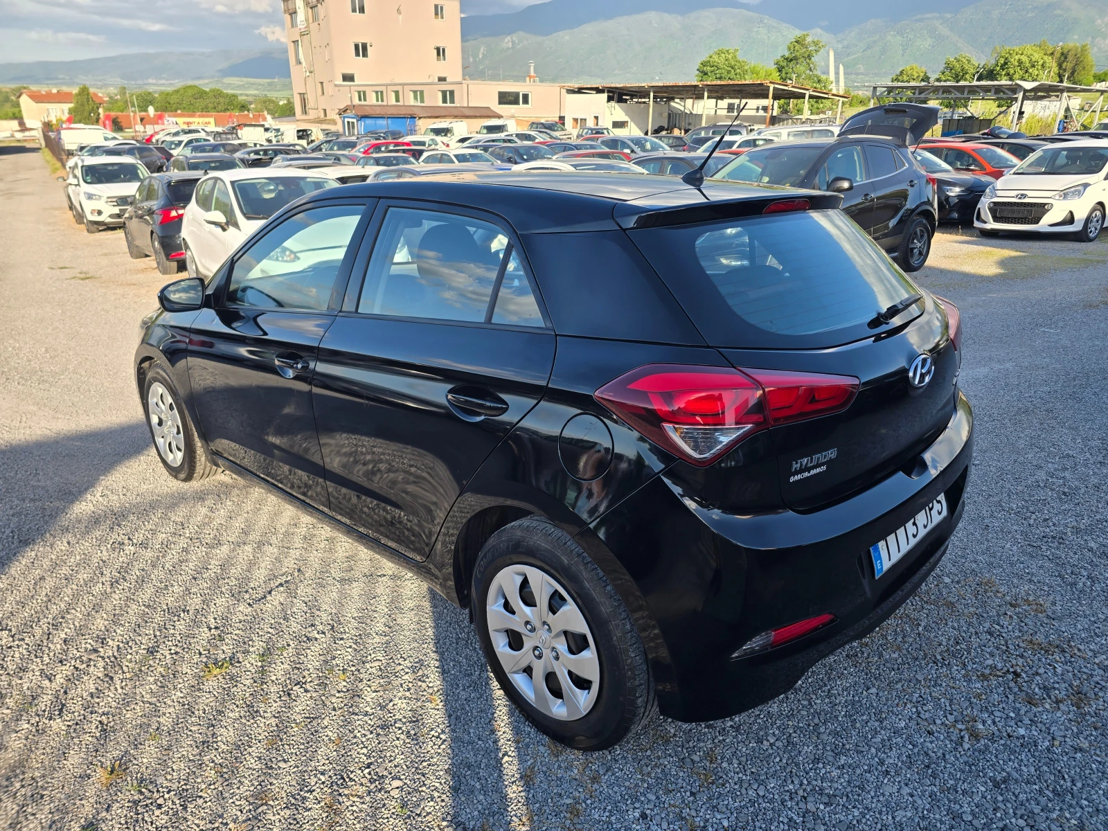 Hyundai I20 1.2i-85k.c-EURO-6, снимка 7 - Автомобили и джипове - 54703338