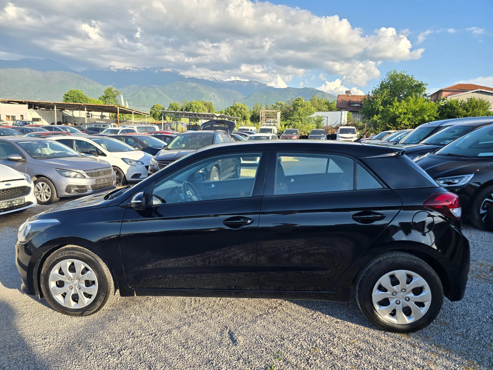 Hyundai I20 1.2i-85k.c-EURO-6, снимка 8 - Автомобили и джипове - 54703338