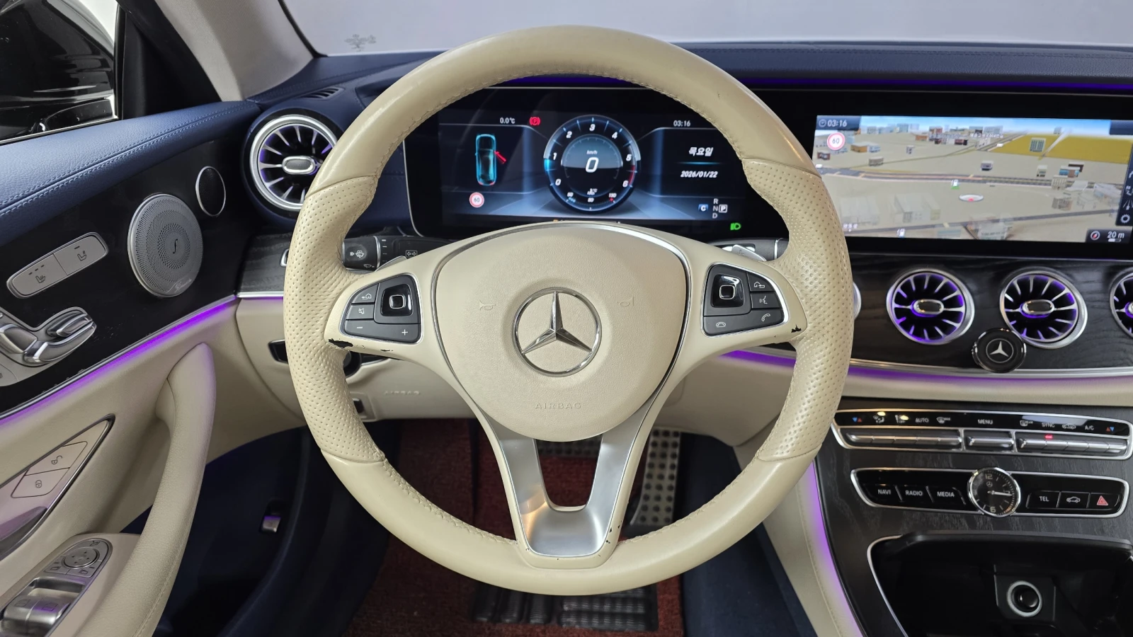 Mercedes-Benz E 220 63 AMG KIT* BURMАSTER* HEAD-UP* DIGITAL* КРАЙНА ЦЕ, снимка 6 - Автомобили и джипове - 54765421
