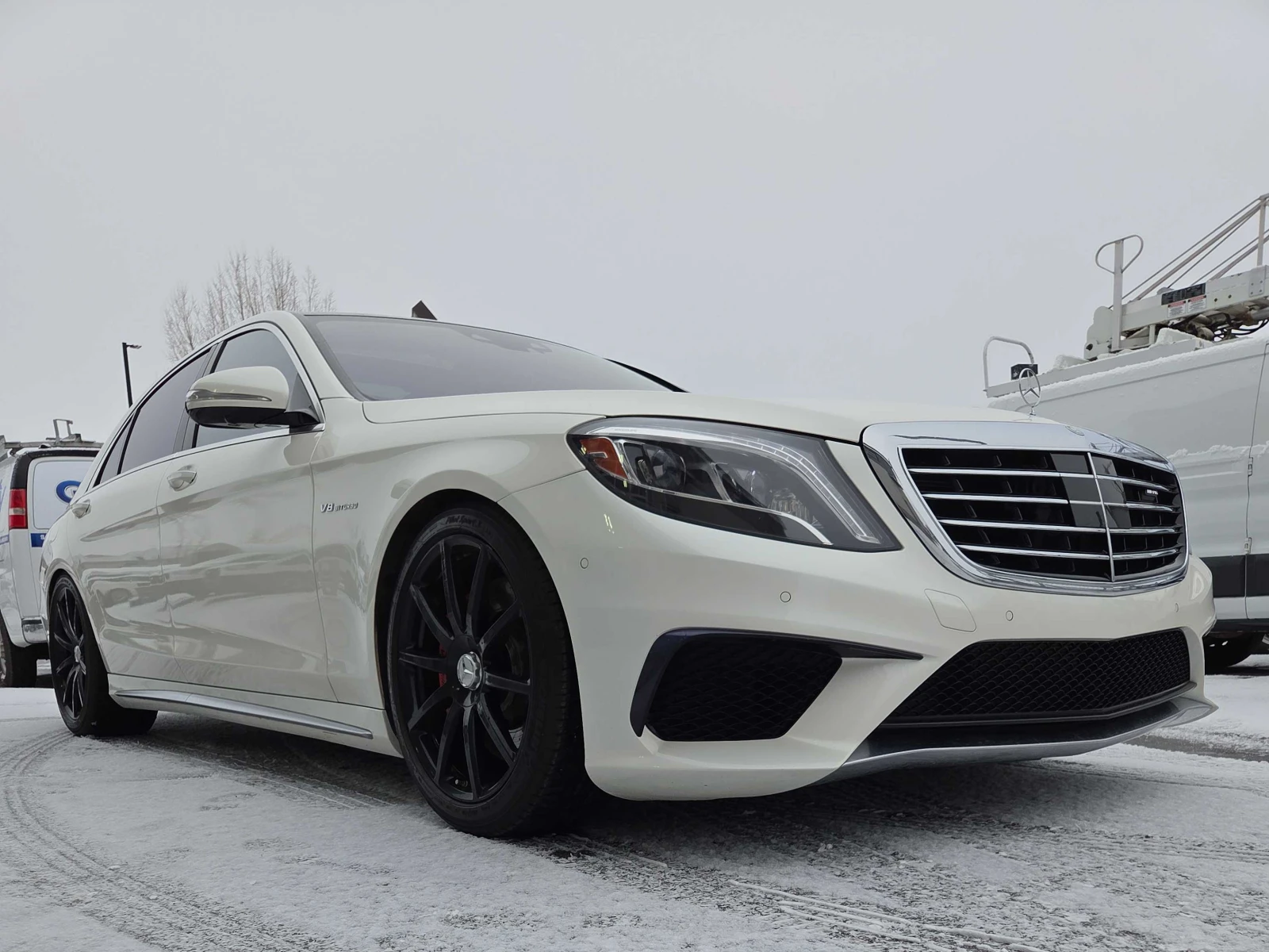 Mercedes-Benz S 63 AMG DESIGNO* ВСИЧКИ ВЪЗМОЖНИ ЕКСТРИ* БРУТАЛНА, снимка 2 - Автомобили и джипове - 54958243