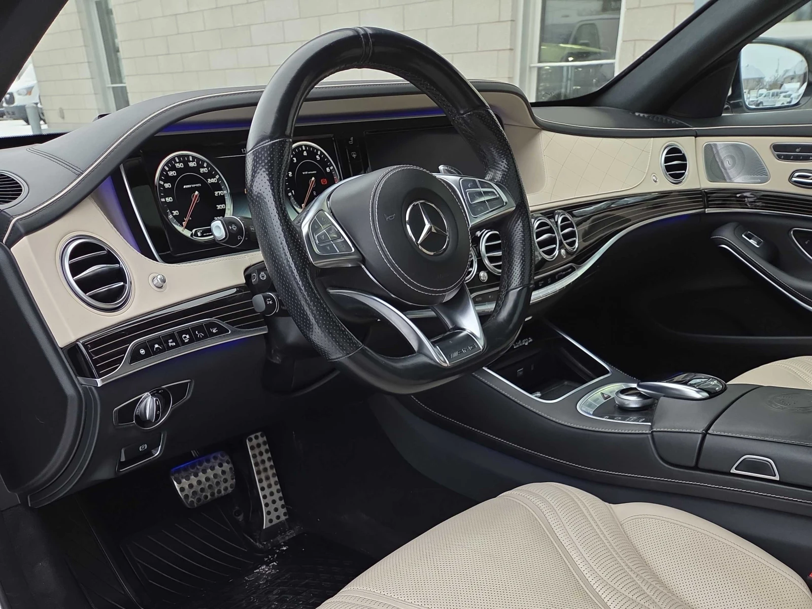 Mercedes-Benz S 63 AMG DESIGNO* ВСИЧКИ ВЪЗМОЖНИ ЕКСТРИ* БРУТАЛНА, снимка 13 - Автомобили и джипове - 54958243