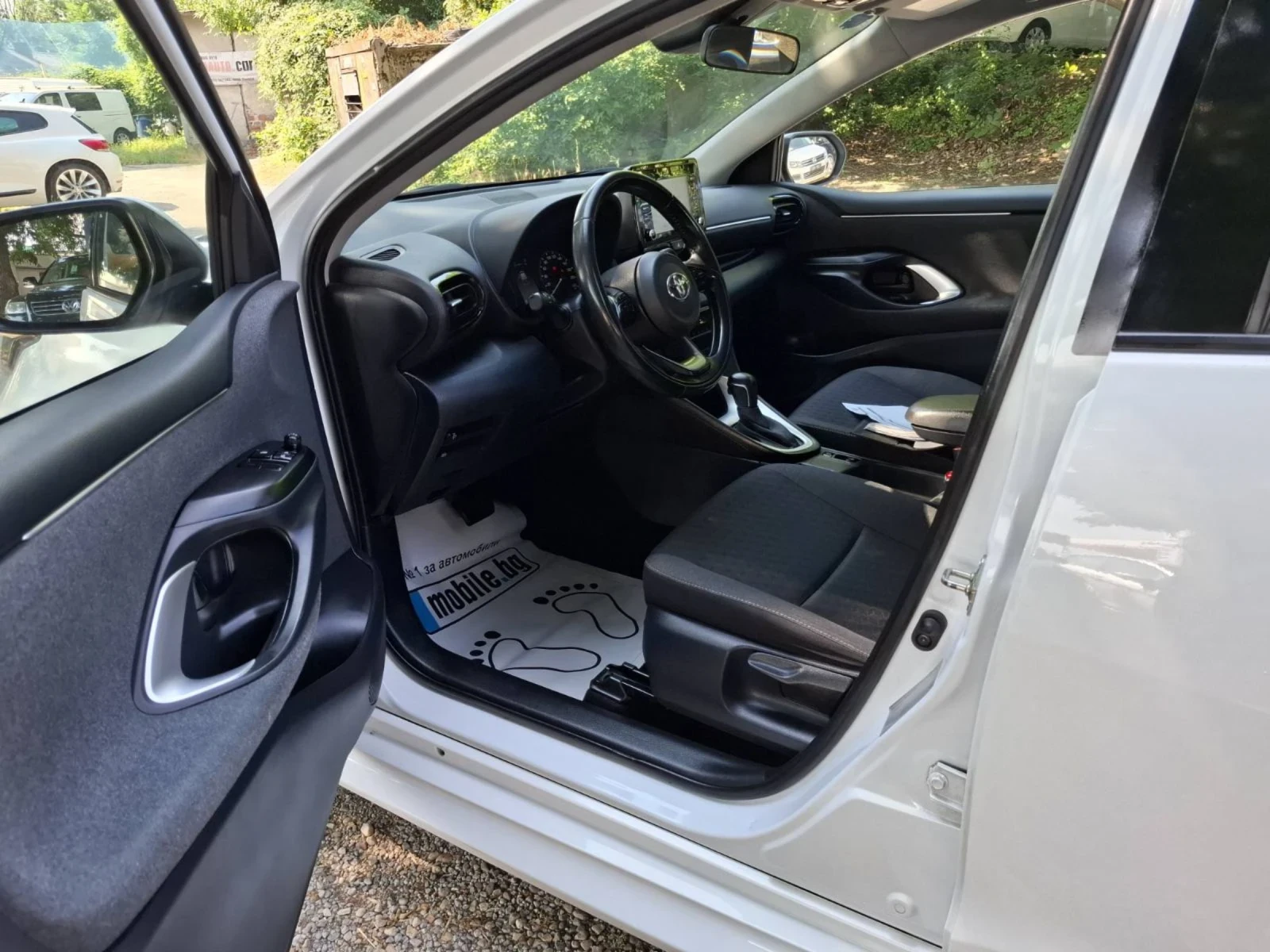 Toyota Yaris * * 1.5 HYBRID LOUNGE* * 75218km* * ITALY* * 2021*, снимка 7 - Автомобили и джипове - 55016808