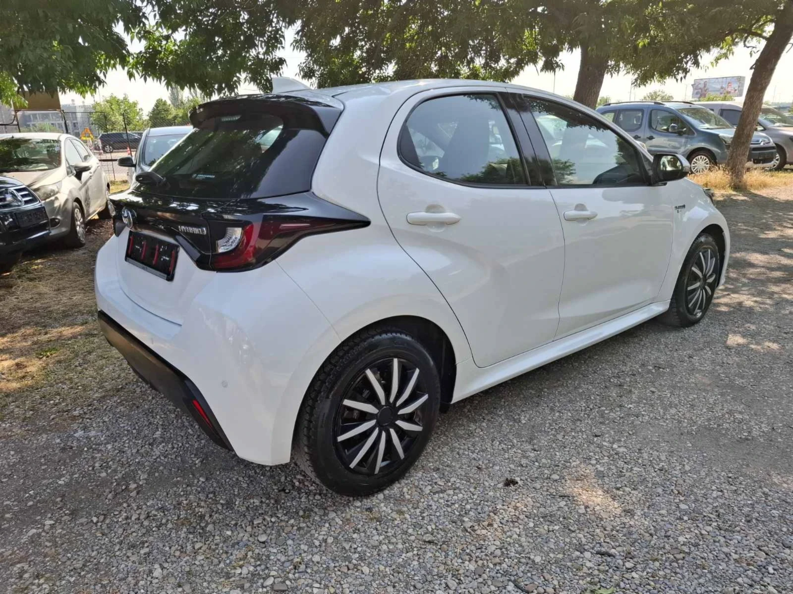 Toyota Yaris * * 1.5 HYBRID LOUNGE* * 75218km* * ITALY* * 2021*, снимка 5 - Автомобили и джипове - 55016808