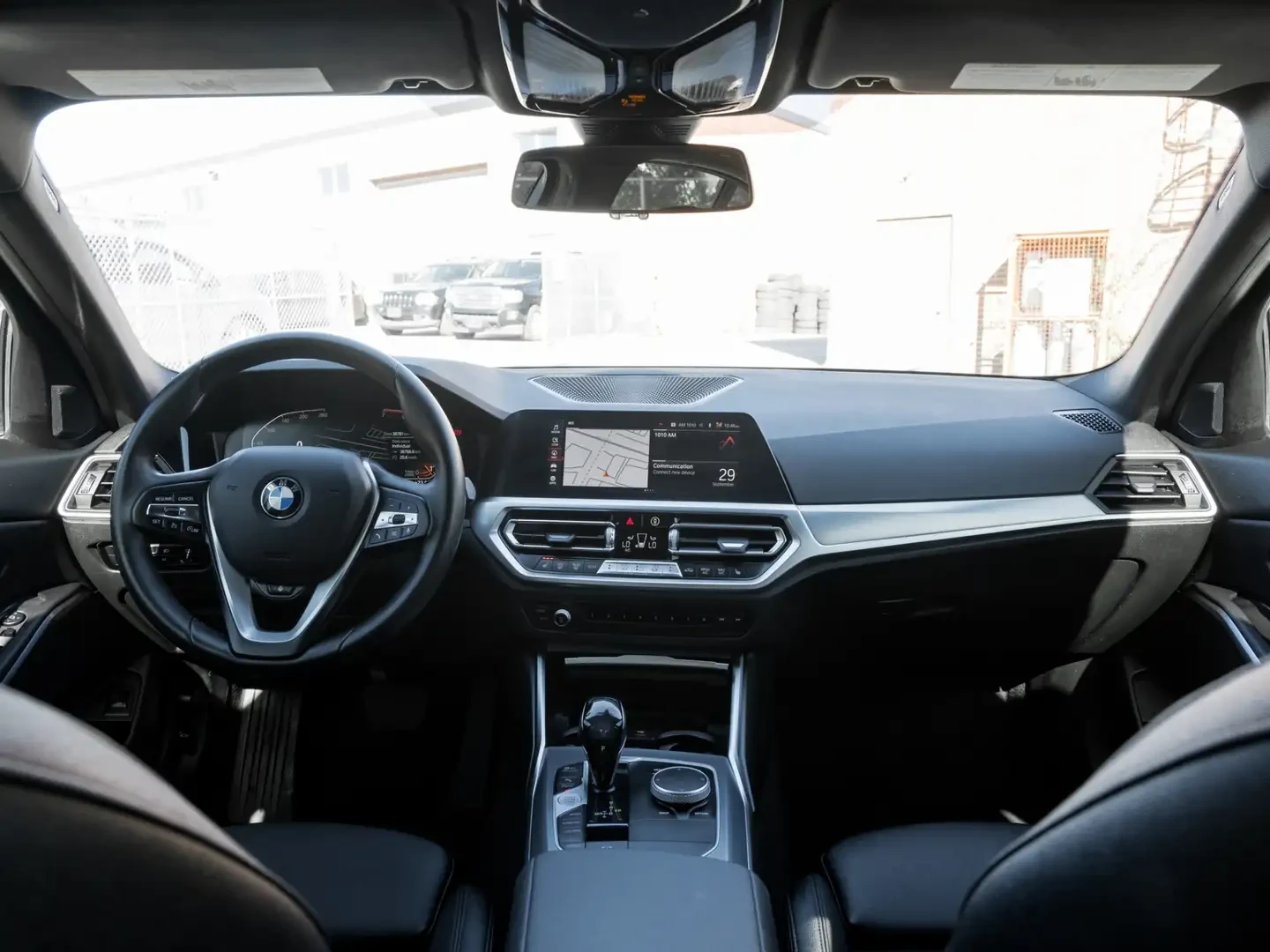 BMW 330 xDrive/Premium Enhanced Sport/БЕЗ ИНЦ/ПАНОРАМА, снимка 9 - Автомобили и джипове - 55090710