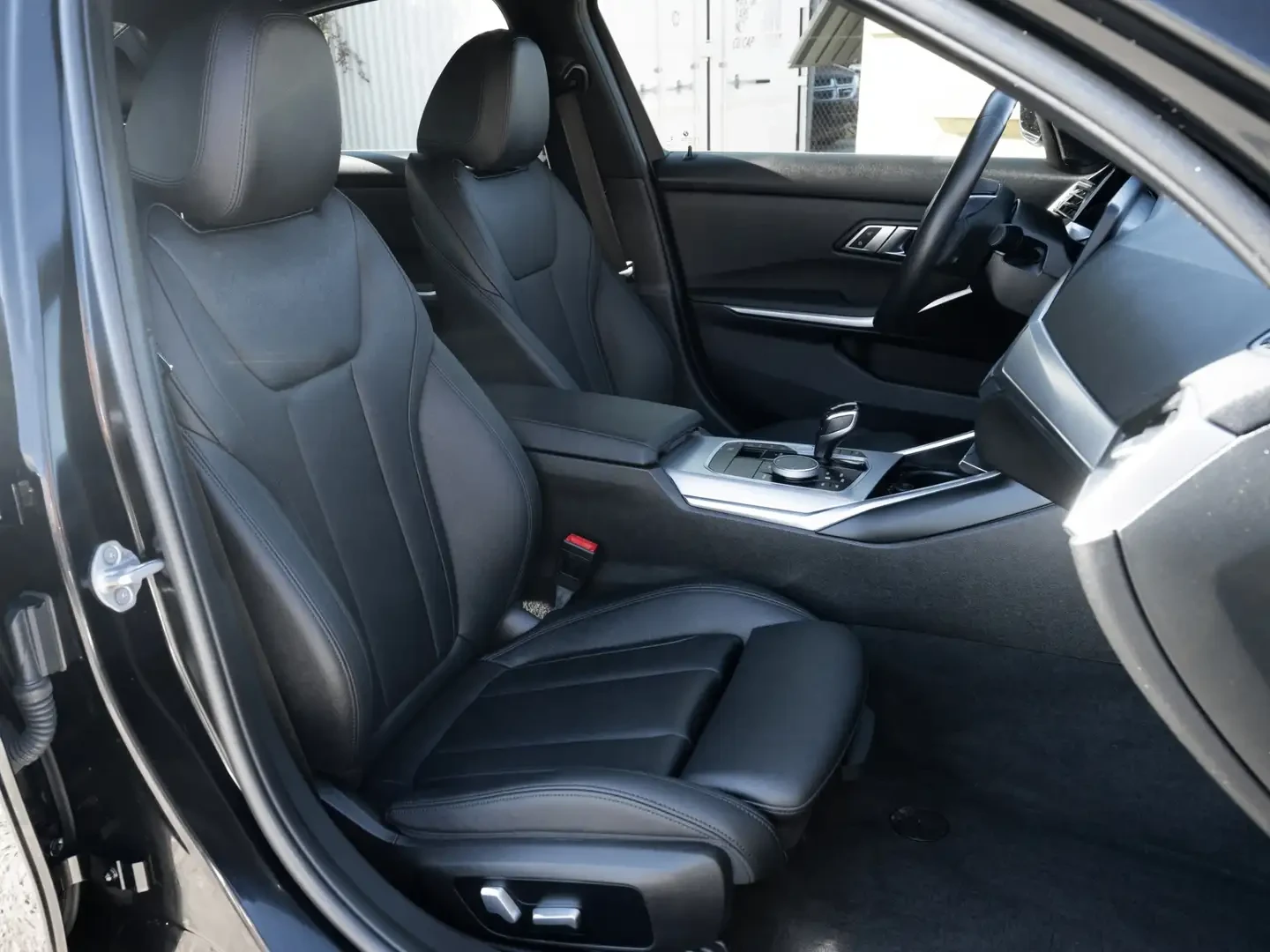 BMW 330 xDrive/Premium Enhanced Sport/БЕЗ ИНЦ/ПАНОРАМА, снимка 7 - Автомобили и джипове - 55090710