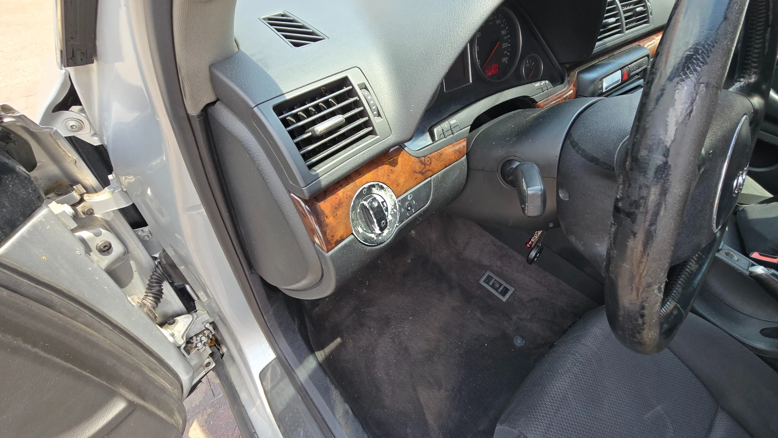 Audi A4 1.9 tdi, снимка 11 - Автомобили и джипове - 55315516