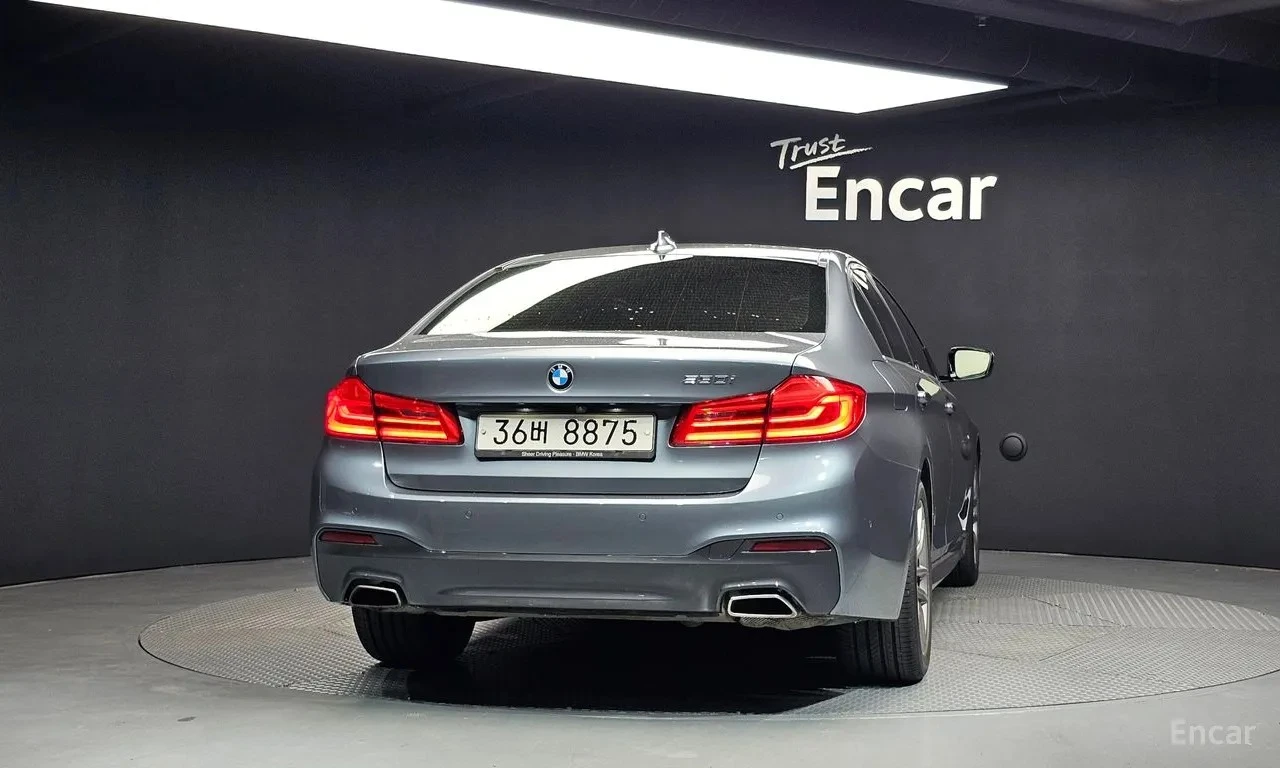 BMW 530 M Sport Plus, снимка 4 - Автомобили и джипове - 55444945